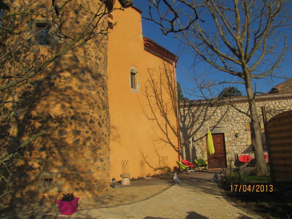 Saint-Rémy-de-Chargnat Chateau Des Aiguilles المظهر الخارجي الصورة